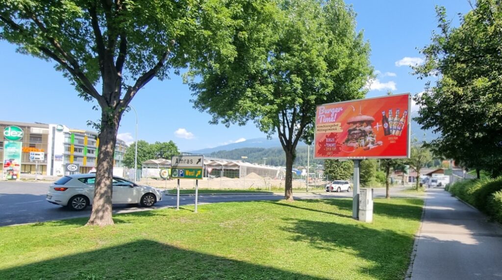 LED-Werbetafel in Innsbruck – DEZ Einkaufszentrum