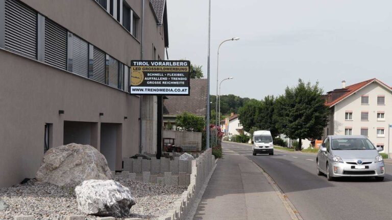 LED-Werbetafel in der Schweiz – Sennwald – Staatsstraße 13