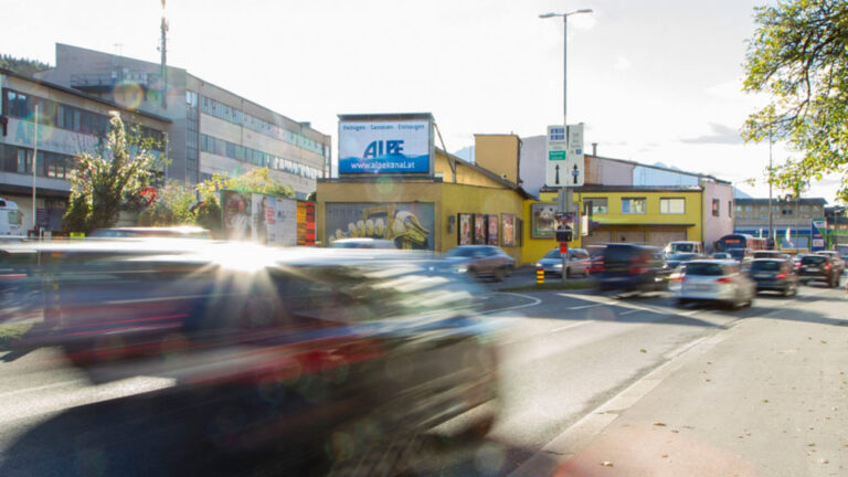 LED-Werbetafel Innsbruck – Westbahnhof – Egger Lienz Straße B174
